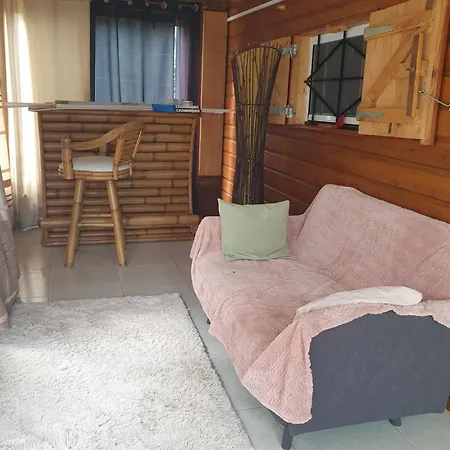Cabanon En Autonomie Solaire 1 A 4 Personnes A 900 M Des Plages De Valras, Confort Simple Sans Equipements Energivores