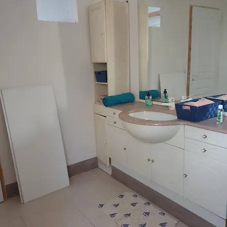 Casa vacanze Cabanon En Autonomie Solaire 1 A 4 Personnes A 900 M Des Plages De Valras, Confort Simple Sans Equipements Energivores Valras-Plage